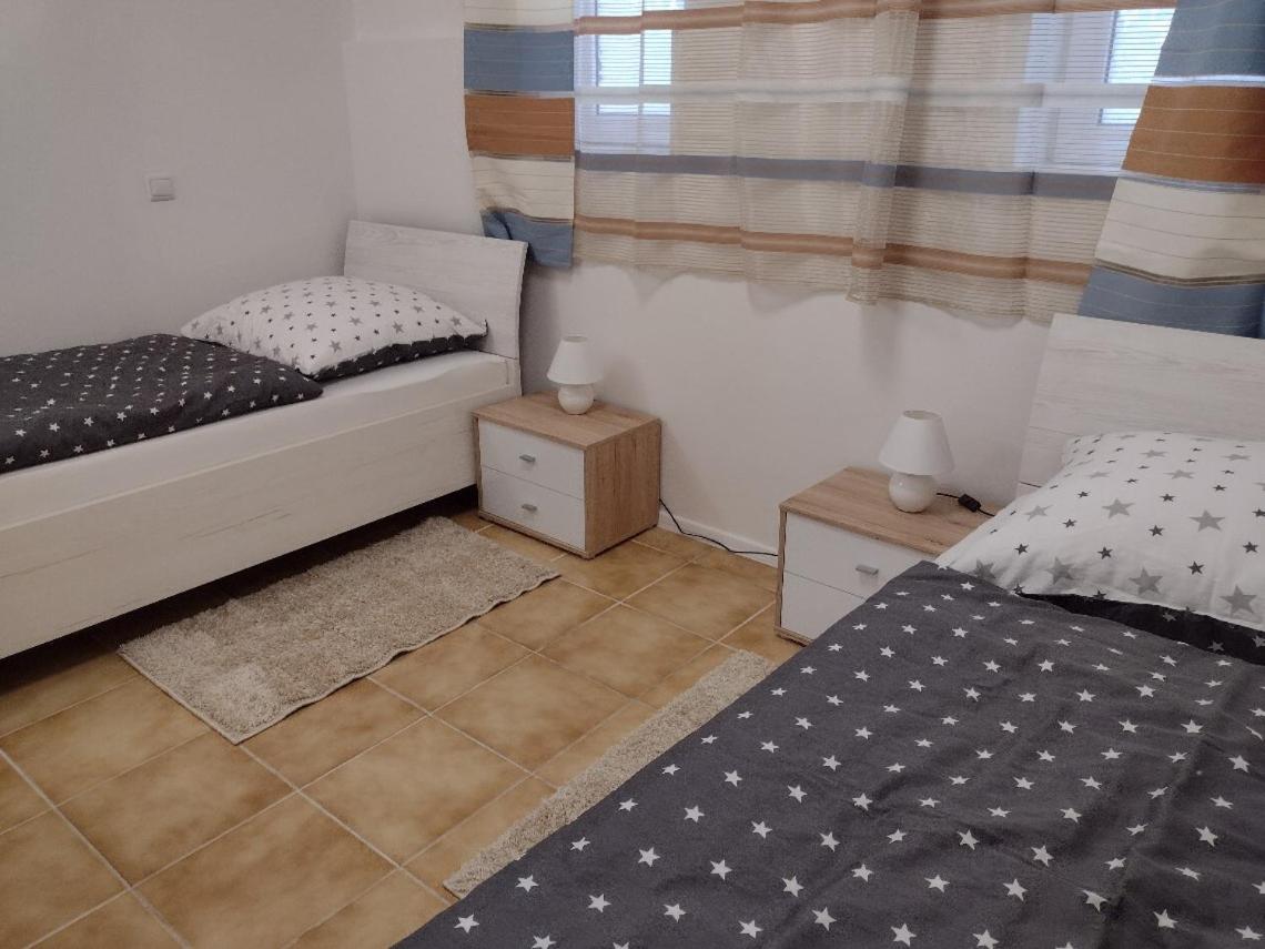 Appartement in Nitra under the Zobor-Hill Exterior foto