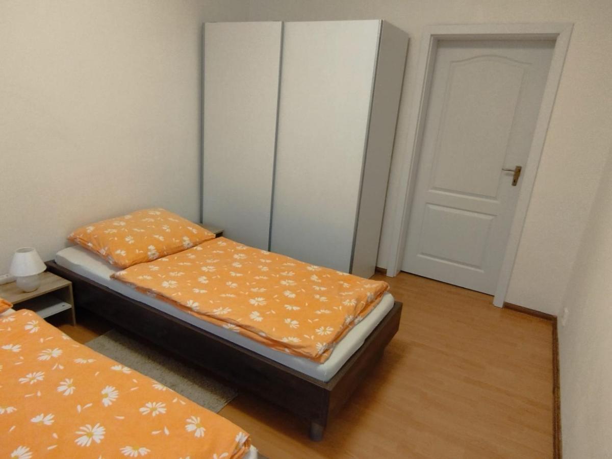Appartement in Nitra under the Zobor-Hill Exterior foto